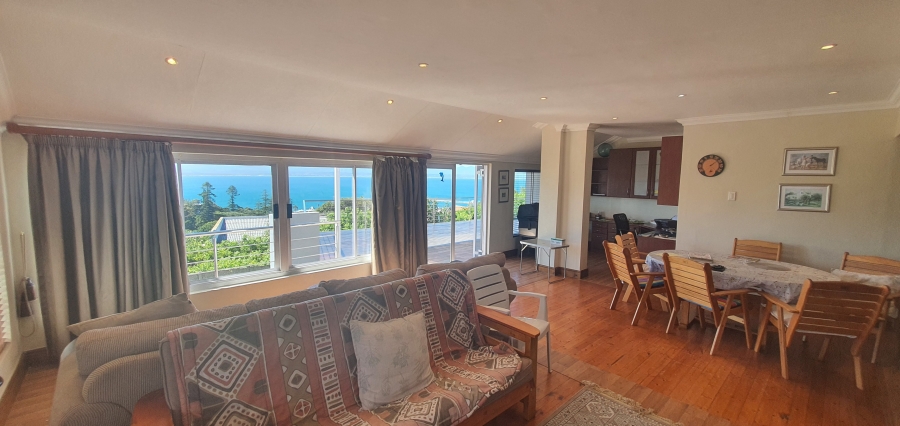 4 Bedroom Property for Sale in Mossel Bay Central Western Cape